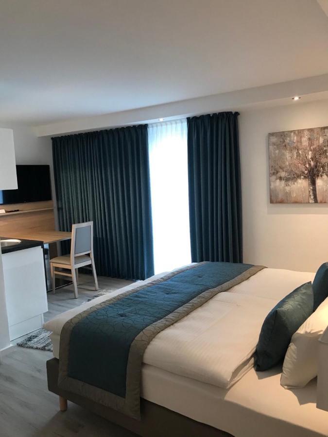 Hotel Apartments 73 - Serviced Apartments ノイ・ヴルムシュトルフ エクステリア 写真